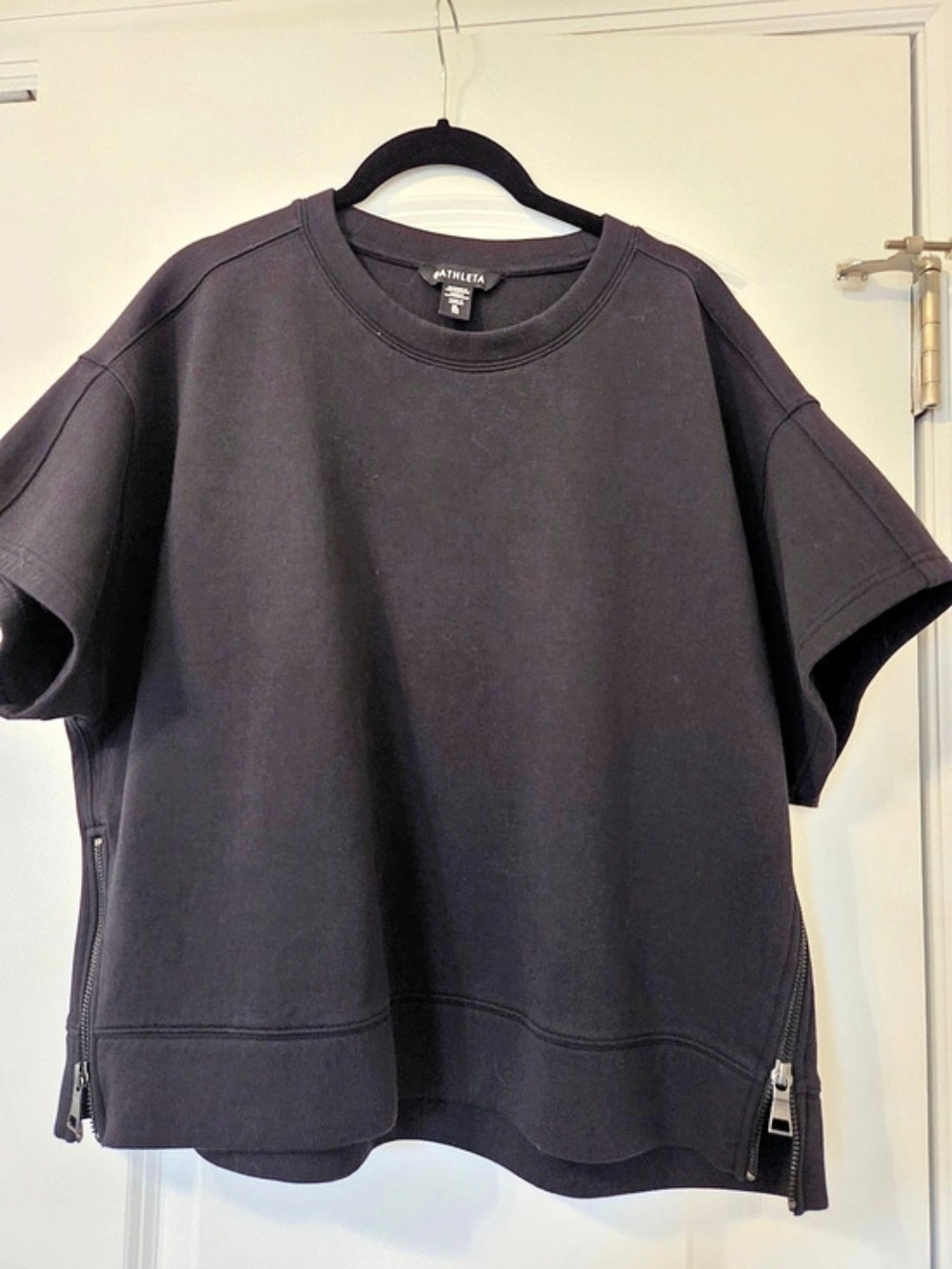 Athleta Women's Form Knit Sweatshirt Black Short Sleeve Top Tee Size XL Like New